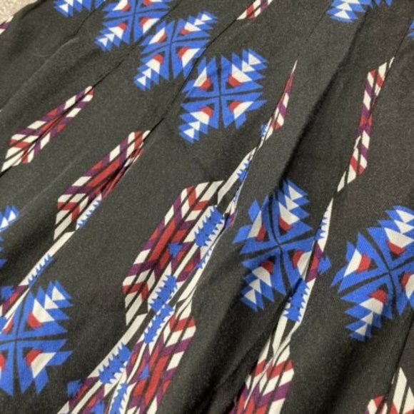 Womens A Line Skirt Black Mulicolor Aztec Geometric With Pleating X Small - Picture 7 of 7